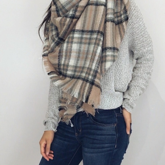 🆕 Juneau - Beige Plaid Blanket Scarf - Picture 3 of 8